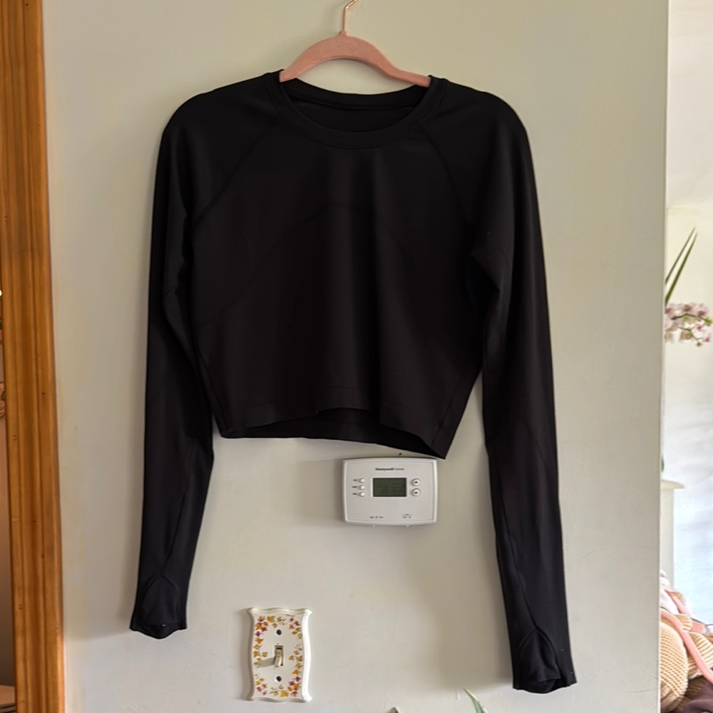 Lululemon Black Long Sleeve Women's Run Crop Top